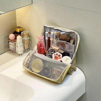 StylaBag™ The Upright Beauty Organizer.